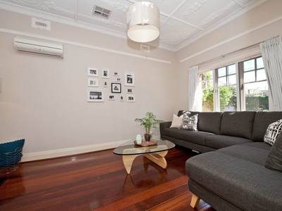 8 Dunedin Street, Mount Hawthorn