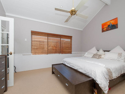 6 Meadowbank Gardens, Hillarys