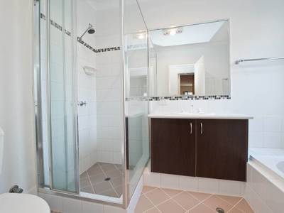 *29A Montrose Way, Nollamara