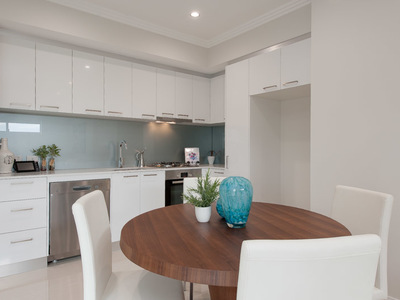 4/10 Swanston Street, Yokine
