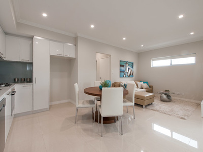 4/10 Swanston Street, Yokine