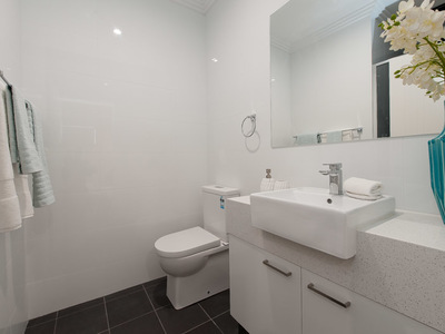 4/10 Swanston Street, Yokine