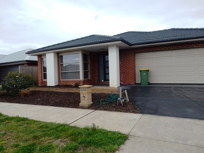 33 Verdant Avenue, Officer