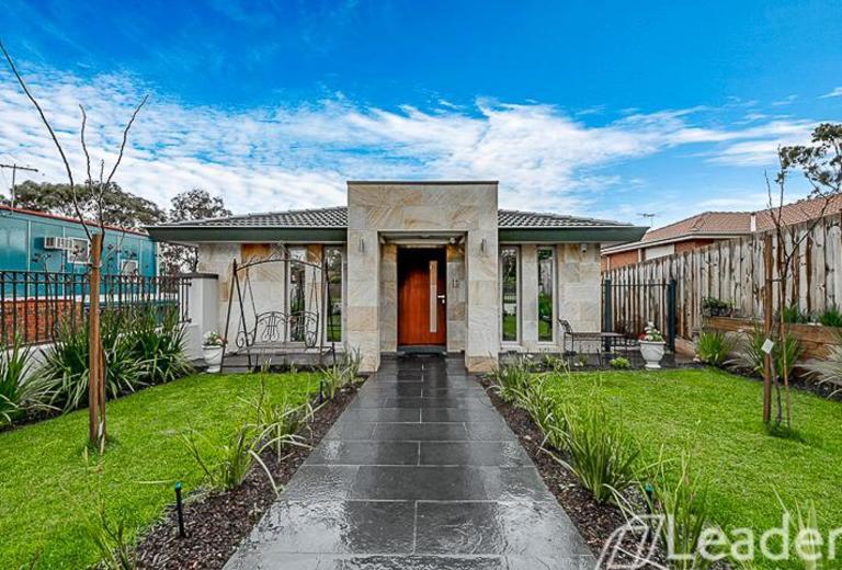 1 / 34 Sadie Street, Mount Waverley