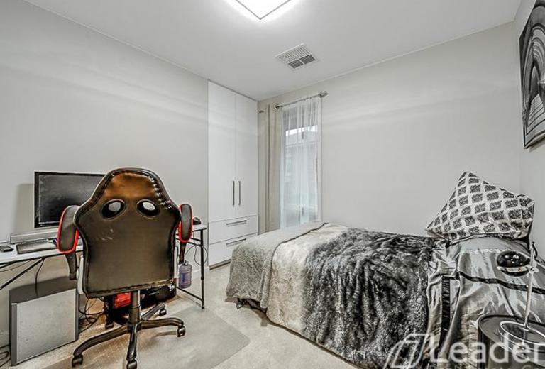 1 / 34 Sadie Street, Mount Waverley