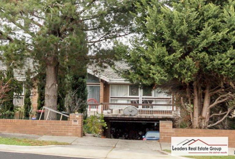32 Stocks Road, Mount Waverley