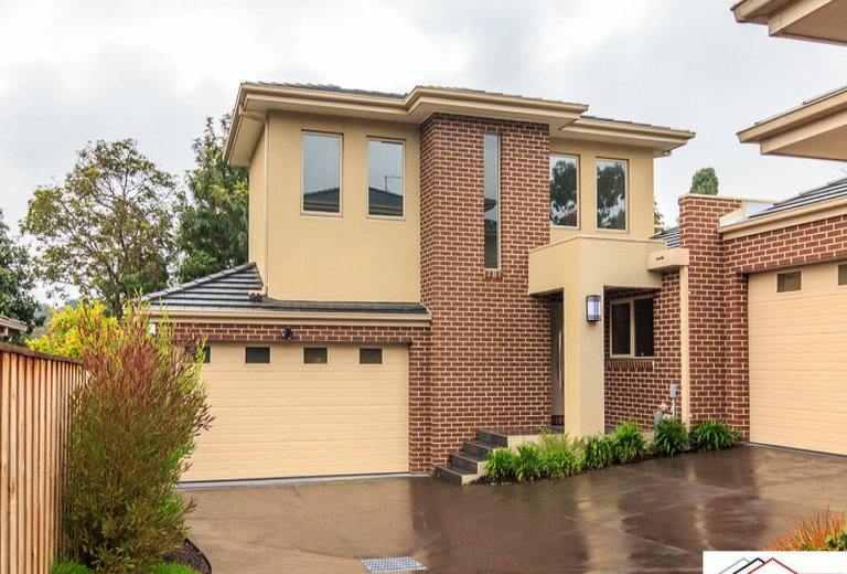 2 / 449 High Street Road, Mount Waverley