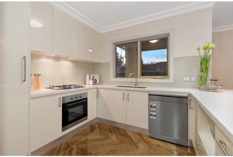 2 / 449 High Street Road, Mount Waverley