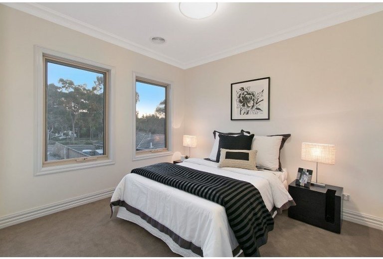 2 / 449 High Street Road, Mount Waverley