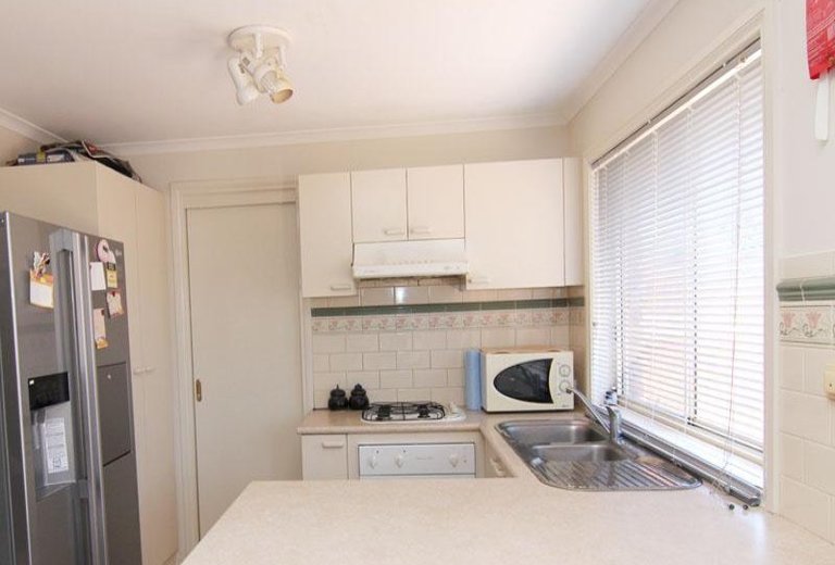 2 / 19 Martin Place, Glen Waverley