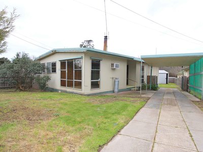 2 Palm Court, Heathcote