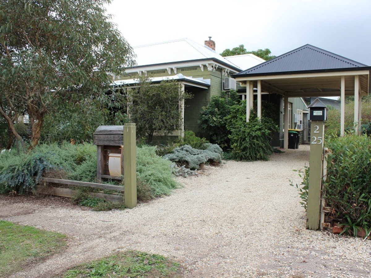 2 / 25 Barkly Street, Benalla