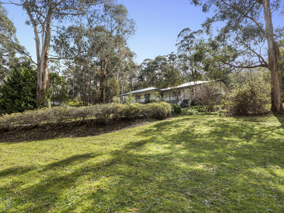 12 Ryans Parade, Mount Macedon