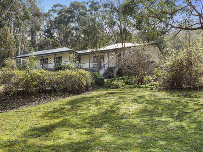 12 Ryans Parade, Mount Macedon