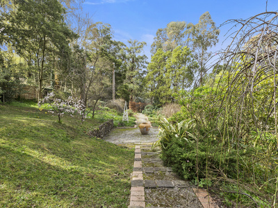 12 Ryans Parade, Mount Macedon