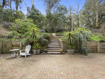 12 Ryans Parade, Mount Macedon