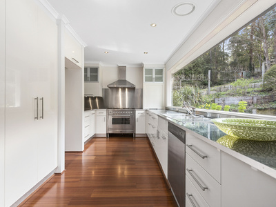 12 Ryans Parade, Mount Macedon