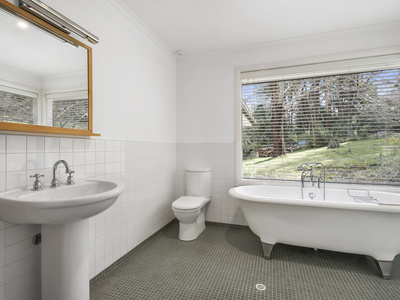 12 Ryans Parade, Mount Macedon