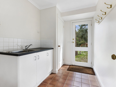 12 Ryans Parade, Mount Macedon