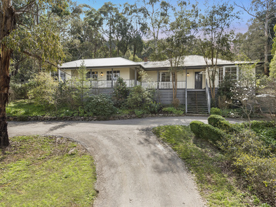 12 Ryans Parade, Mount Macedon