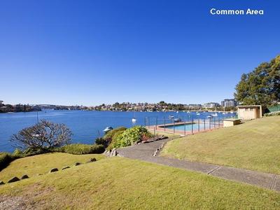 10 / 18 Walton Crescent, Abbotsford
