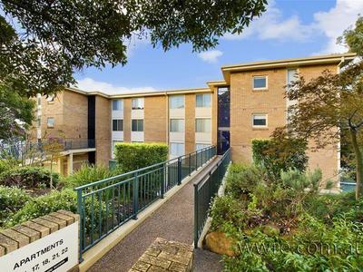 10 / 18 Walton Crescent, Abbotsford