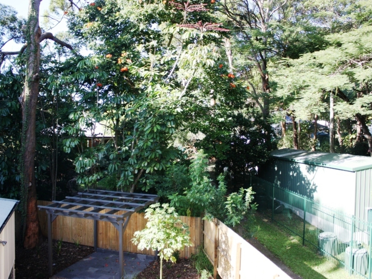 6 Shire Rd , Mount Gravatt East