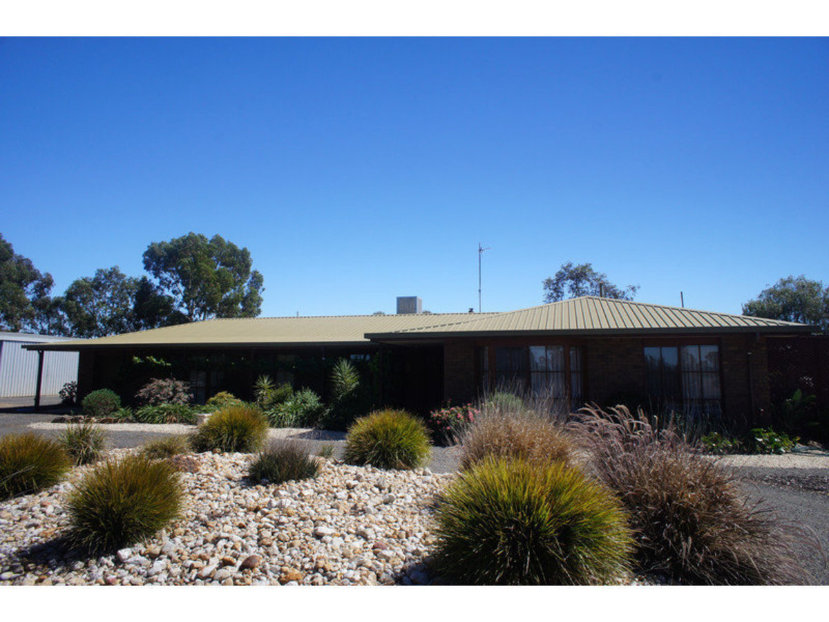104 Rogersons Road, Horsham