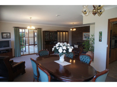 104 Rogersons Road, Horsham