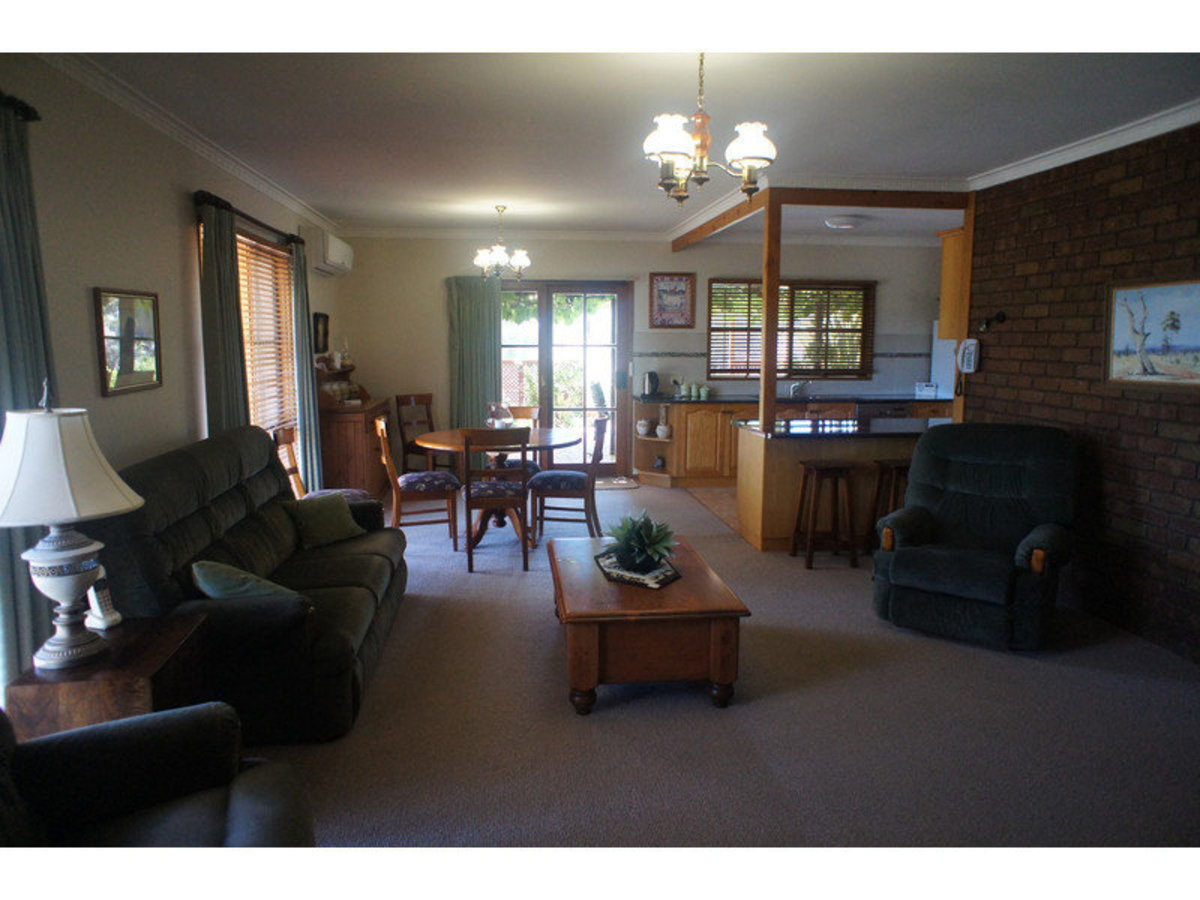 104 Rogersons Road, Horsham