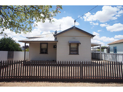 1 Don Street, Horsham