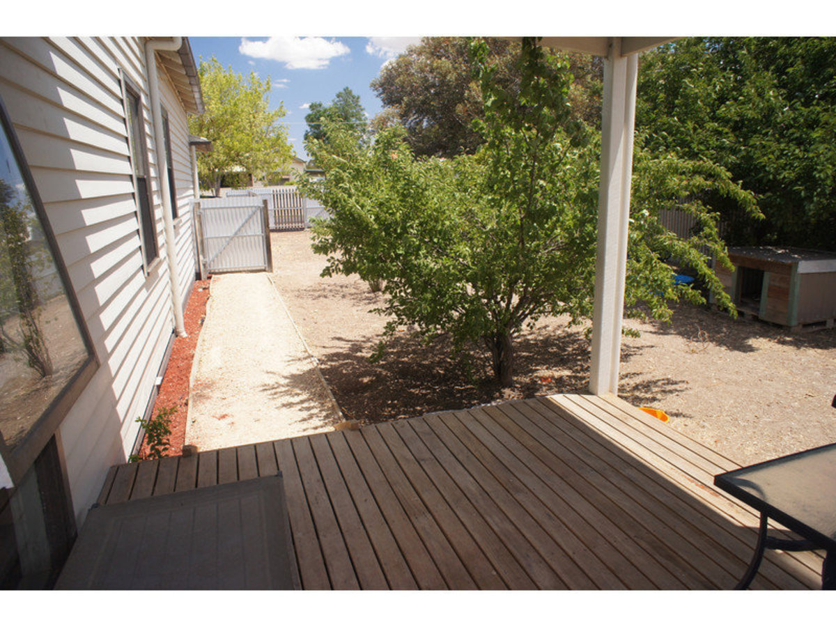 1 Don Street, Horsham