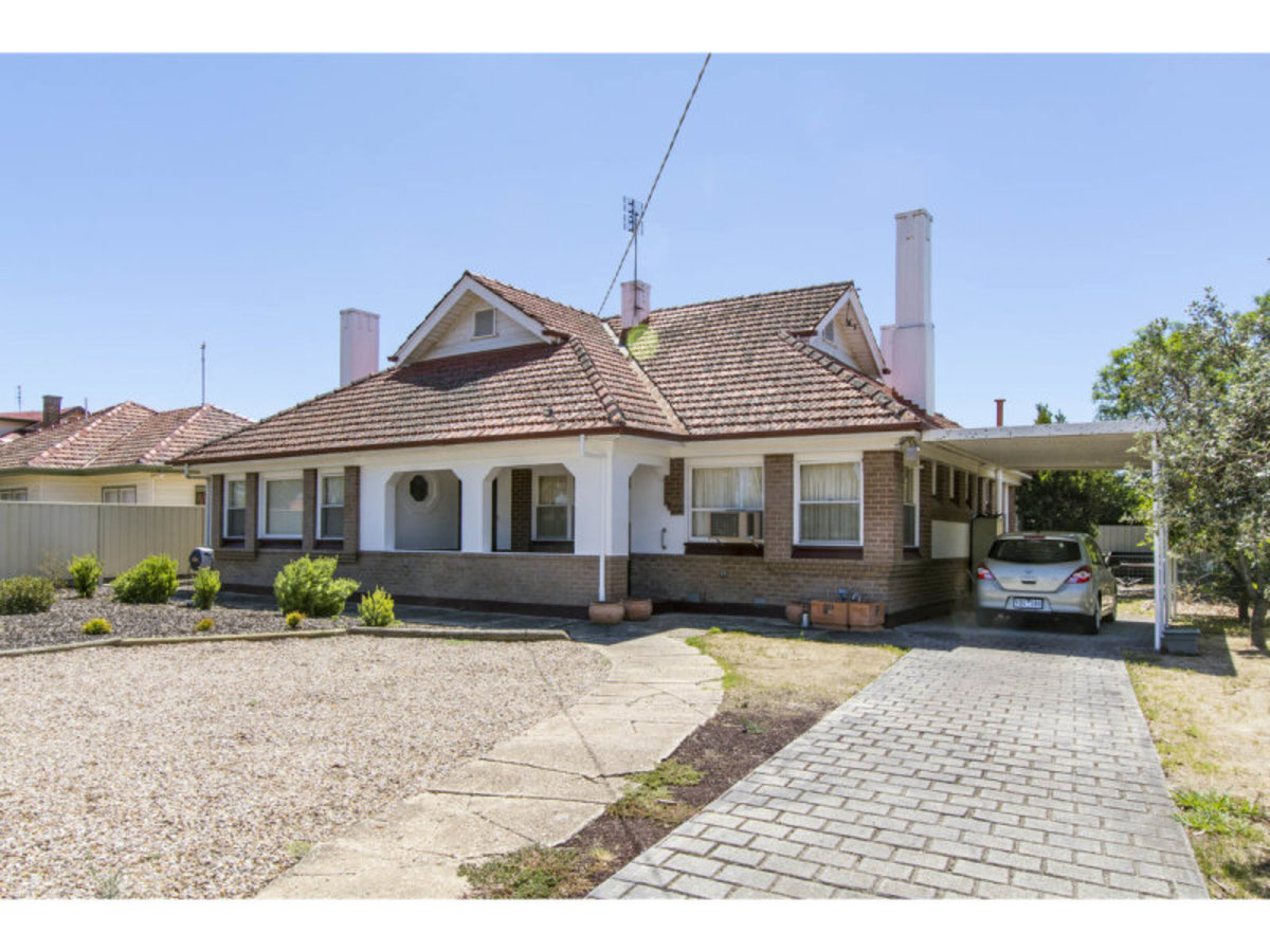 22 Natimuk Road, Horsham