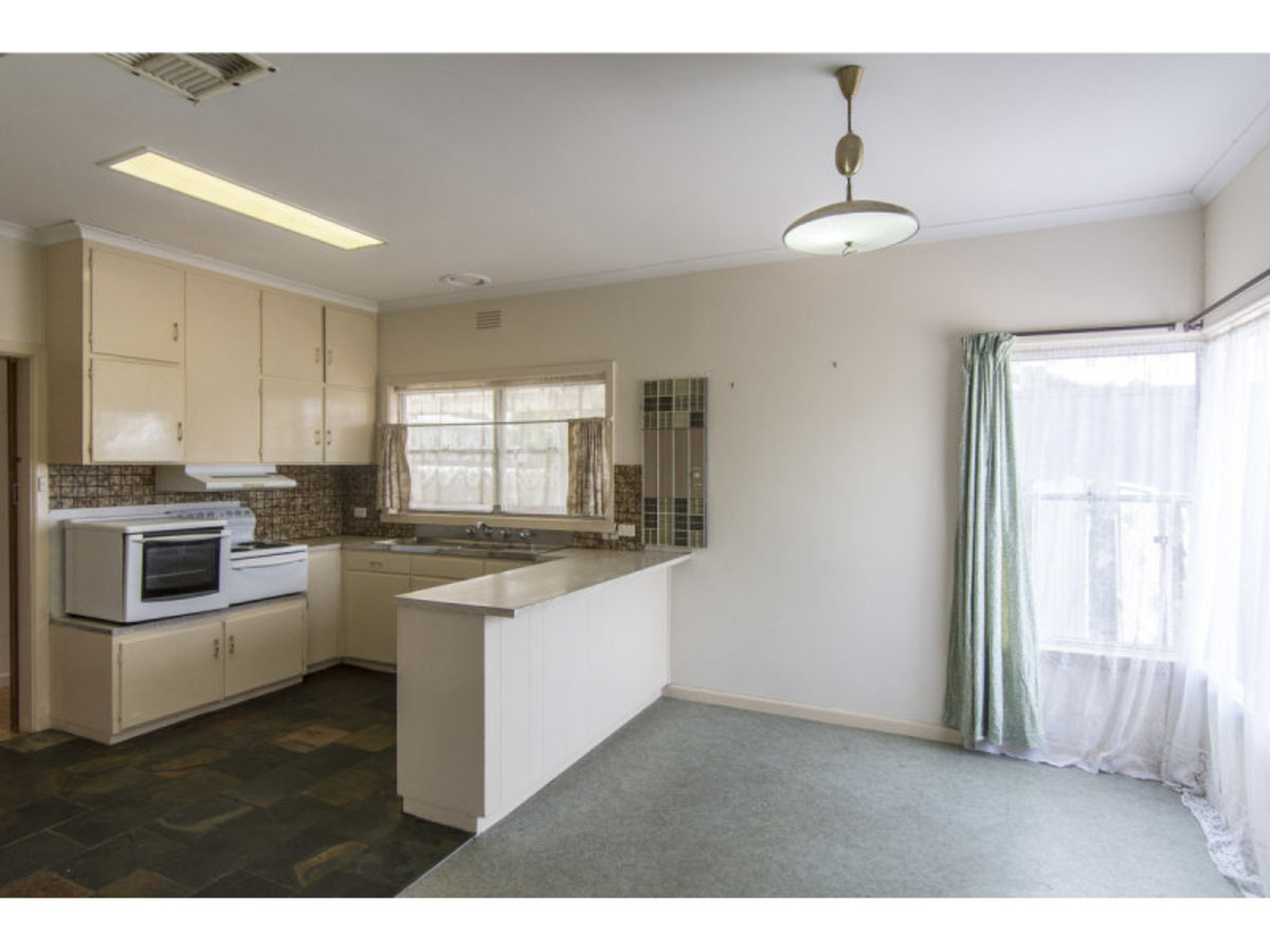 84 Edith Street, Horsham