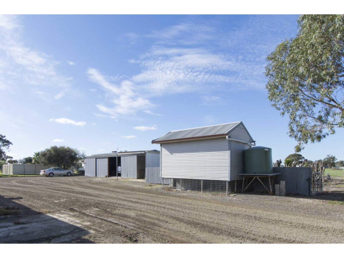 47 Butlers Road, Horsham