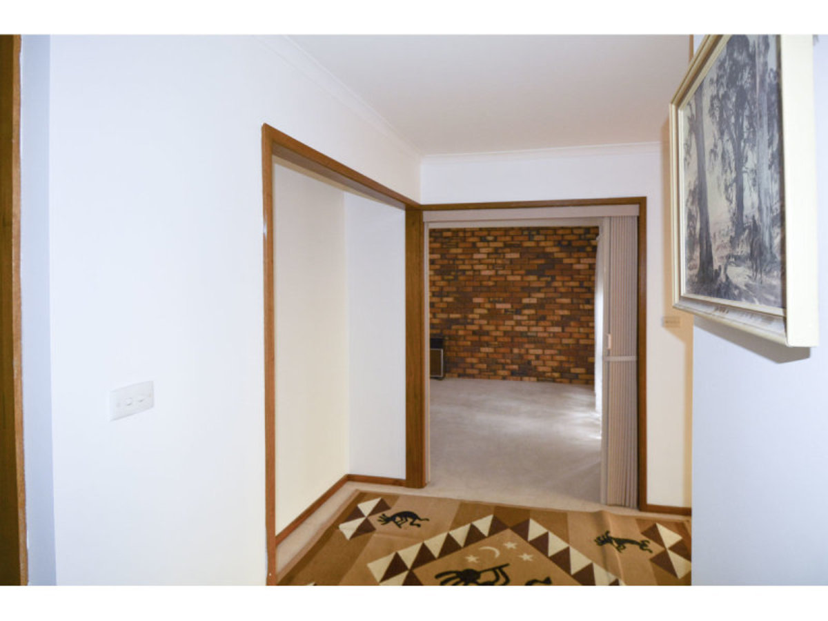 4 Oak  Court, Horsham