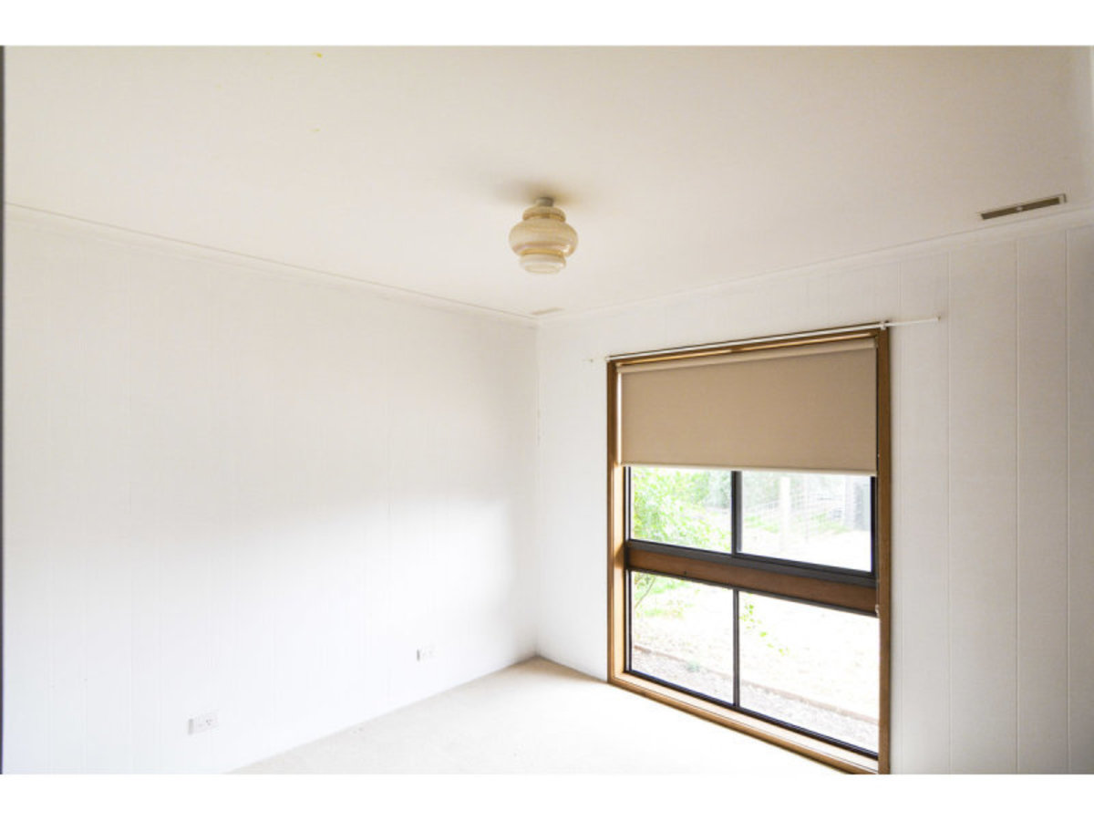 4 Oak  Court, Horsham