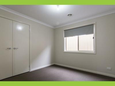 17 Lawson Close, Horsham