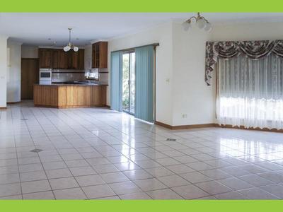 27 Citrus Avenue, Horsham