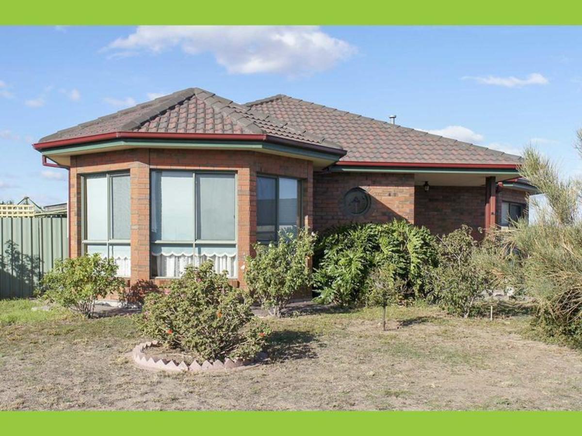 27 Citrus Avenue, Horsham