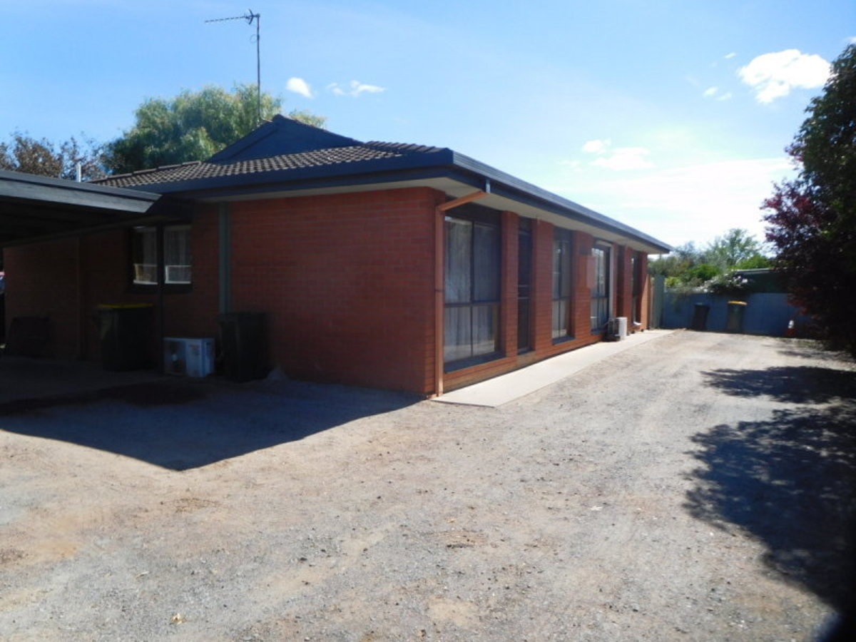 3 / 39 Lynott Street, Horsham