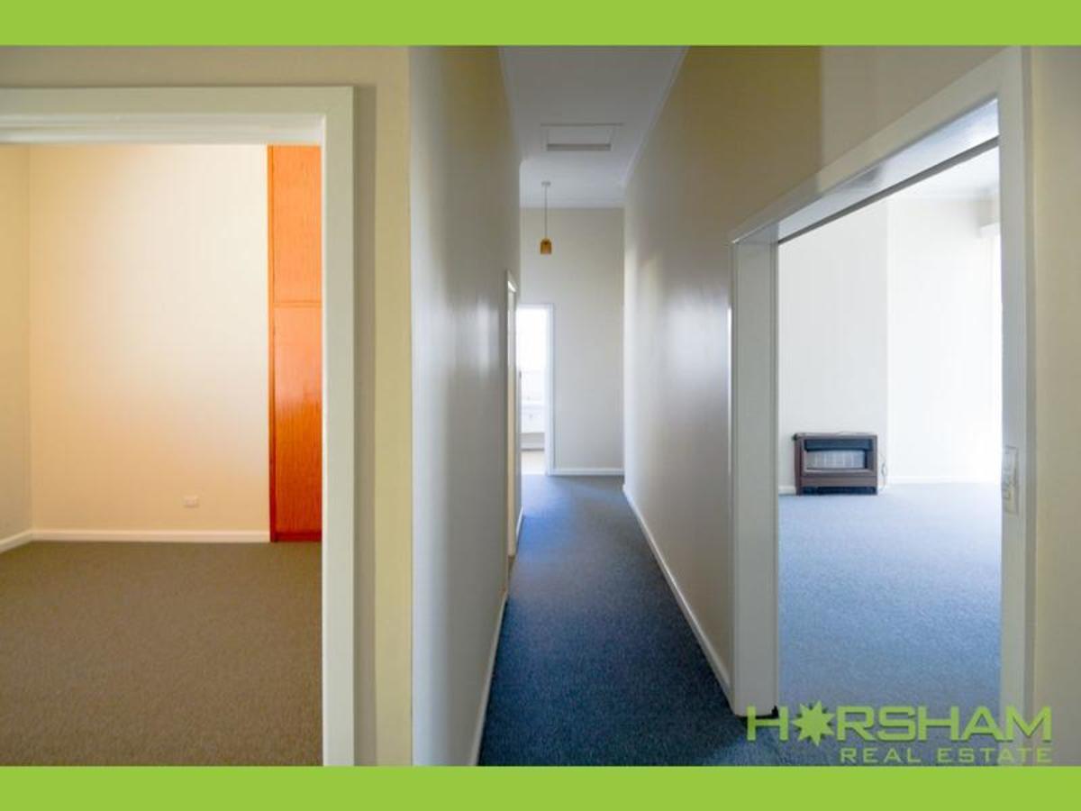 20 Darlot Street, Horsham