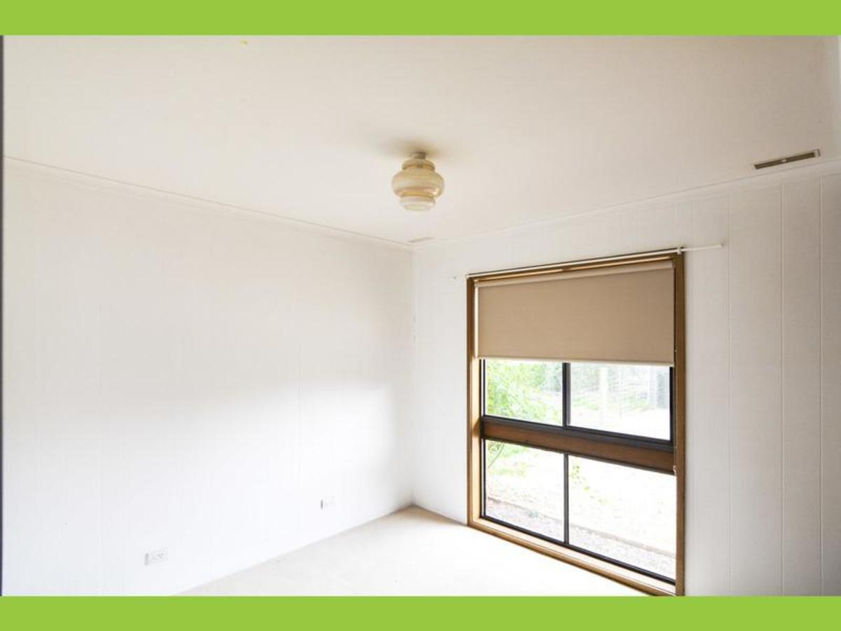 4 Oak Court, Horsham