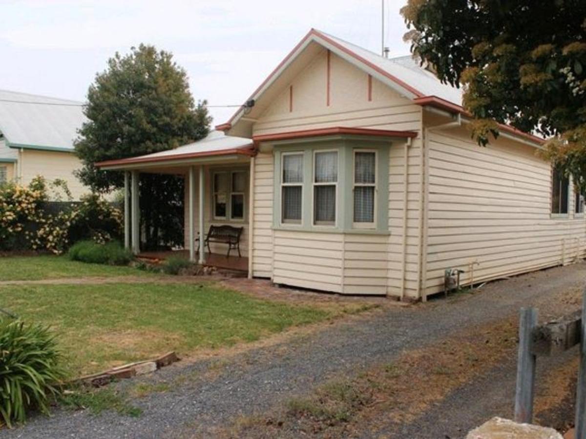 20 Edward Street, Horsham