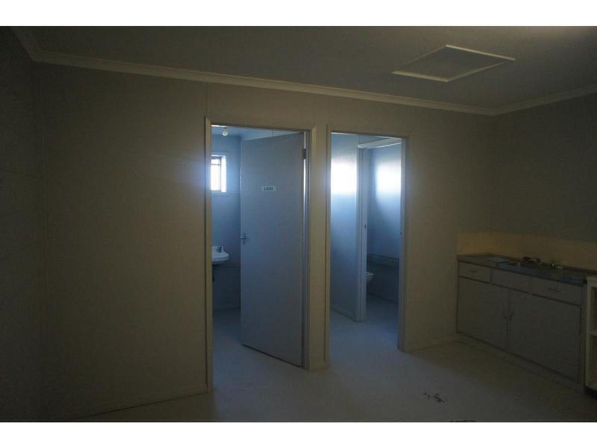 4 Sloss Street, Horsham