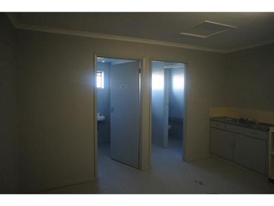 4 Sloss Street, Horsham