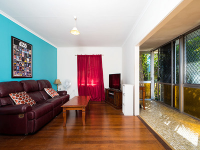 2298 Gold Coast Highway, Mermaid Beach