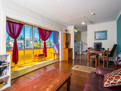 2298 Gold Coast Highway, Mermaid Beach