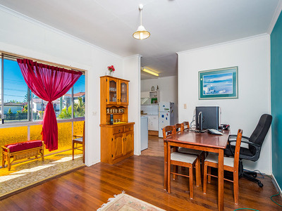 2298 Gold Coast Highway, Mermaid Beach