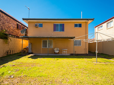 2298 Gold Coast Highway, Mermaid Beach